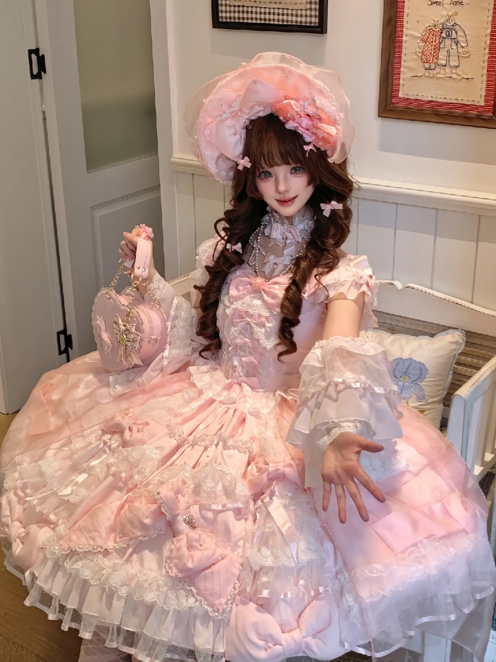 这是什么梦中情裙呀，梦孚子家的周年款一下就美到了我的心巴