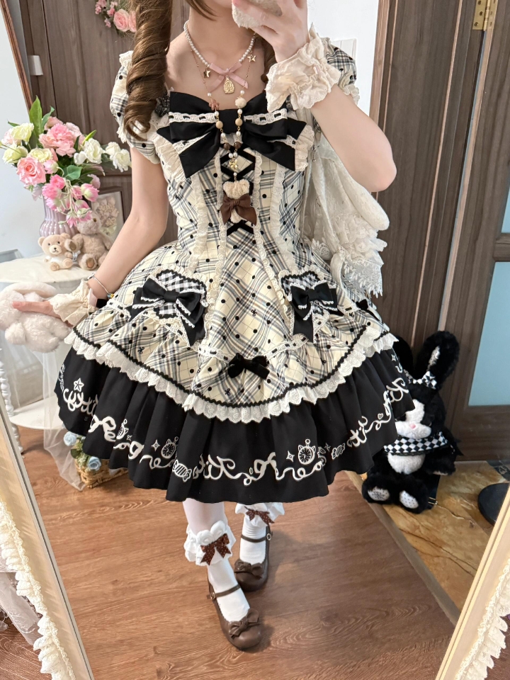 芝士咩咩家的格纹魔法使姐妹们都冲了什么颜色啊，感觉两个都好看呀