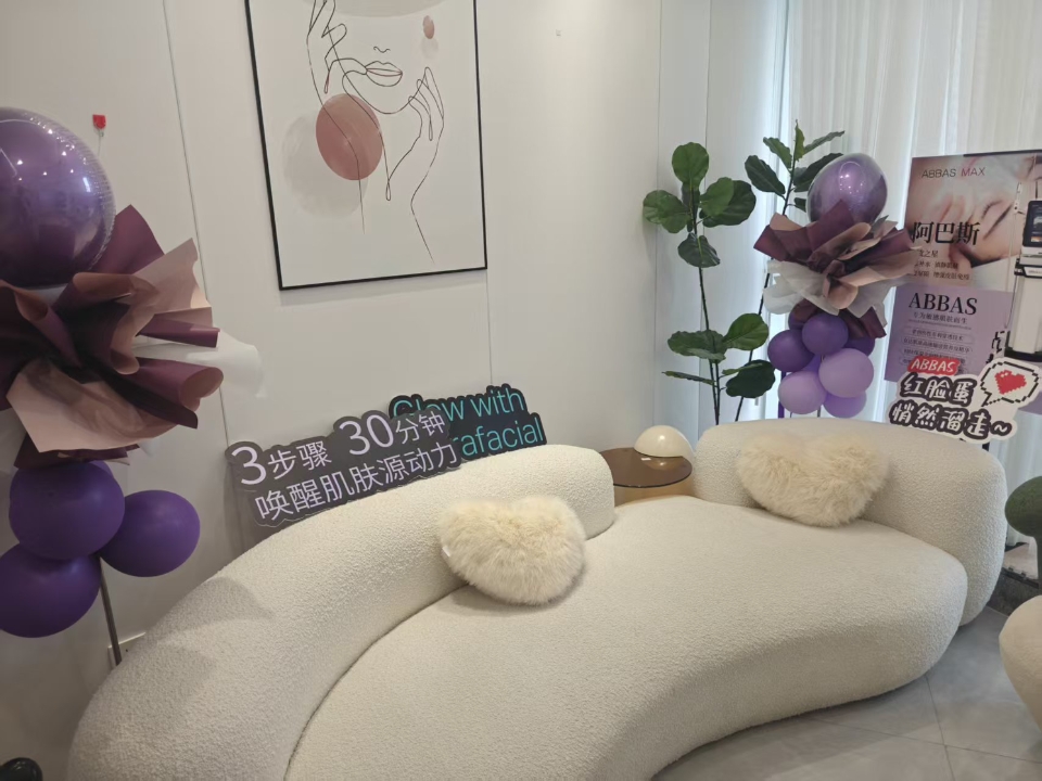 简直退圈第一步，请选择你入群要触发的随机事件：1.玉玉未成年原生家庭三次不幸大吐苦水 2.小团体女明星自嬷的不知天地为何物 3.ooc尬梗巨量放出，大攻攻小受受宠妻成瘾扇巴掌 4.不聊自家只专注恨对家怨毒max 5.公/嬷控场（如果你正好是公/嬷那是好事）） 坏一点甚至能全部同时触发👍🏻