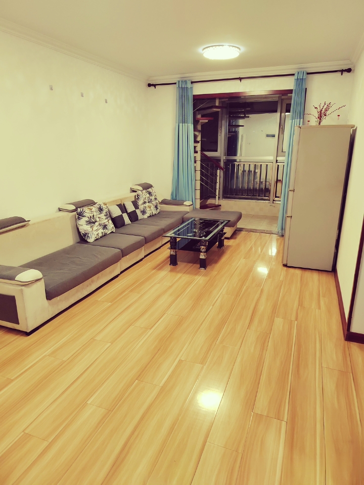 李沧区·东李新苑:出租