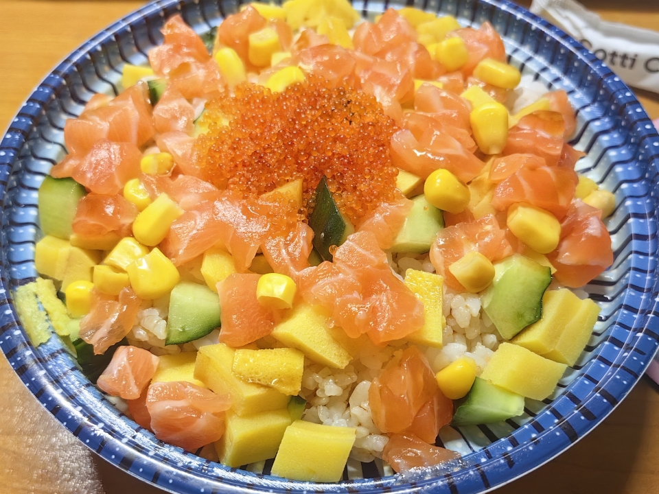 【今日御膳】这碗漂亮海鲜丼饭🍱✨