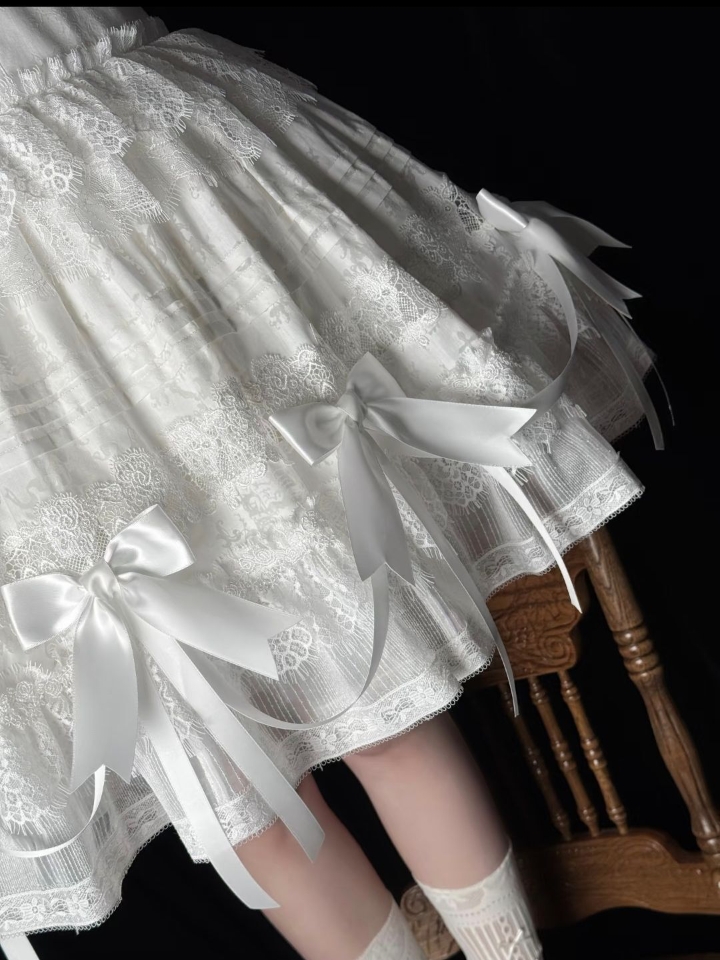 这条真的是细节感拉满了好嘛，镂空刺绣真的超级精致的嘞#lo#lo安利#lolita