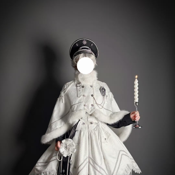 这个斗篷。真的好实用好好搭呀！！