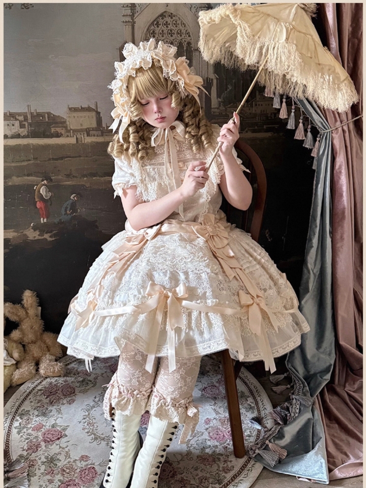 这个精致感不言而喻，黄色款奶呼呼的超萌，好喜欢这条#lo#lolita#lo安利