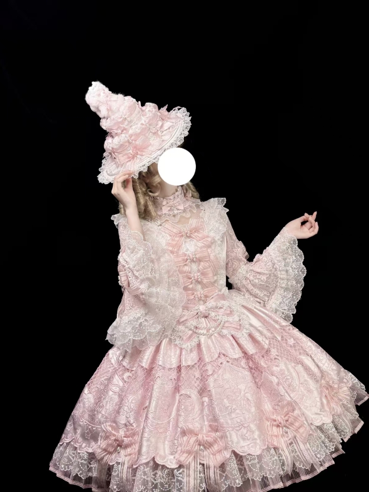 姐妹们帮我选选，白色长款还是粉色短款？