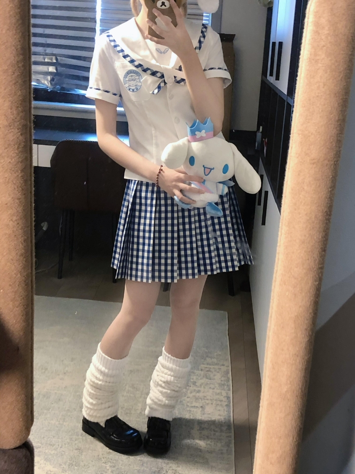 太好了是大耳狗水手服啊，这套穿上也太可爱了吧