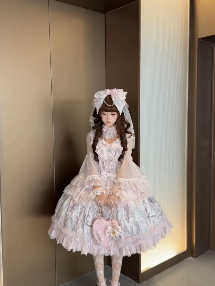 梦孚子家真的太会出新裙子啦，怎么每条都在我的心巴上啊