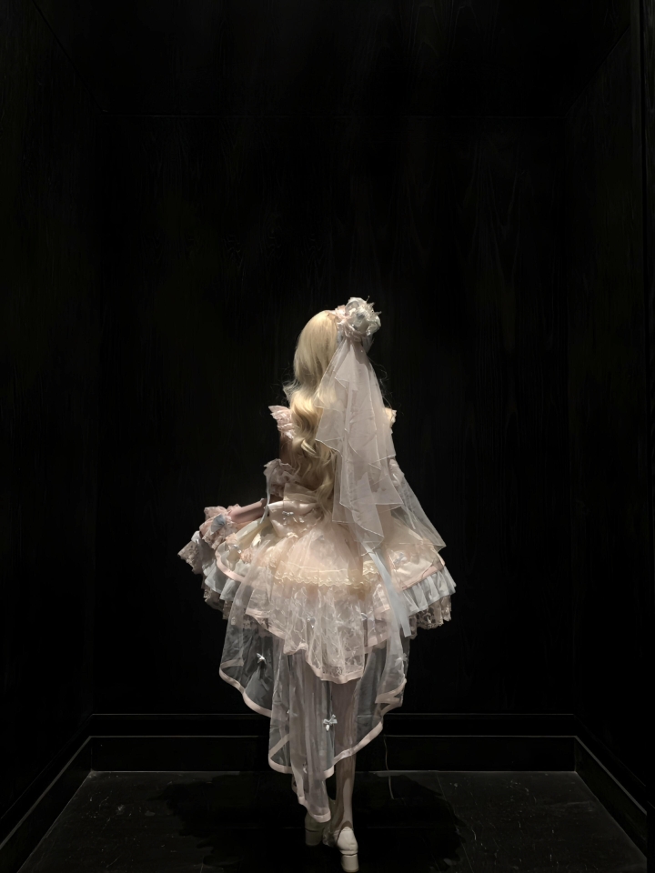 姐妹们谁懂这个这个超大拖尾啊，一下就被种草到了