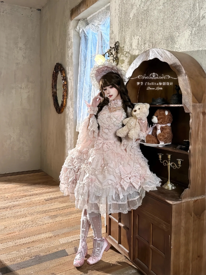 不是梦孚子家也太会出新裙子了吧，被昭和doll新型美到了