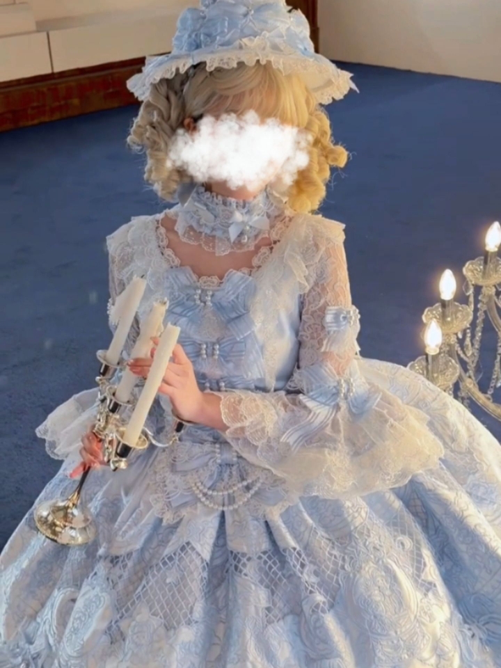 这个蓝色太美貌了，好吸引人