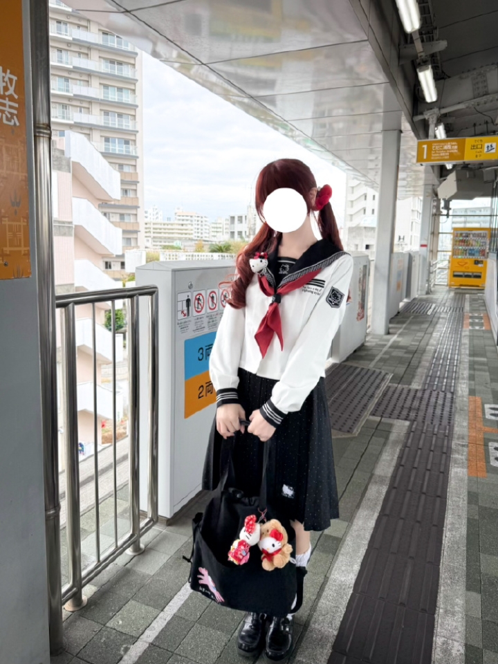 太好了是kitty啊，梗豆物语家又和三丽鸥联名出小裙子啦，好喜欢这套