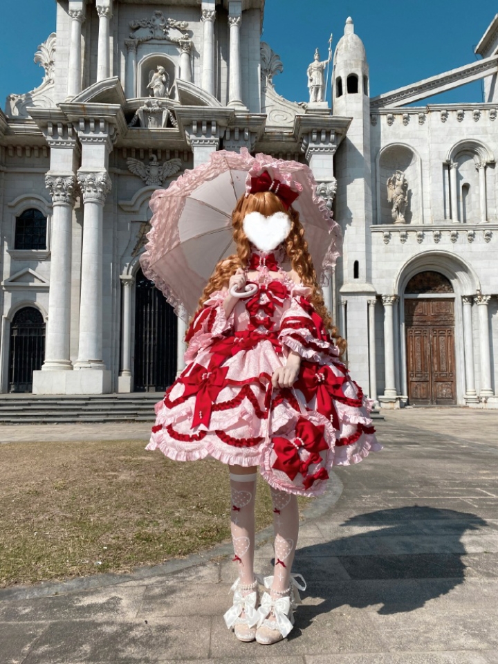 很久没遇到这么心动的lo裙啦，ag家的甜心花瓣有古早lo那味了