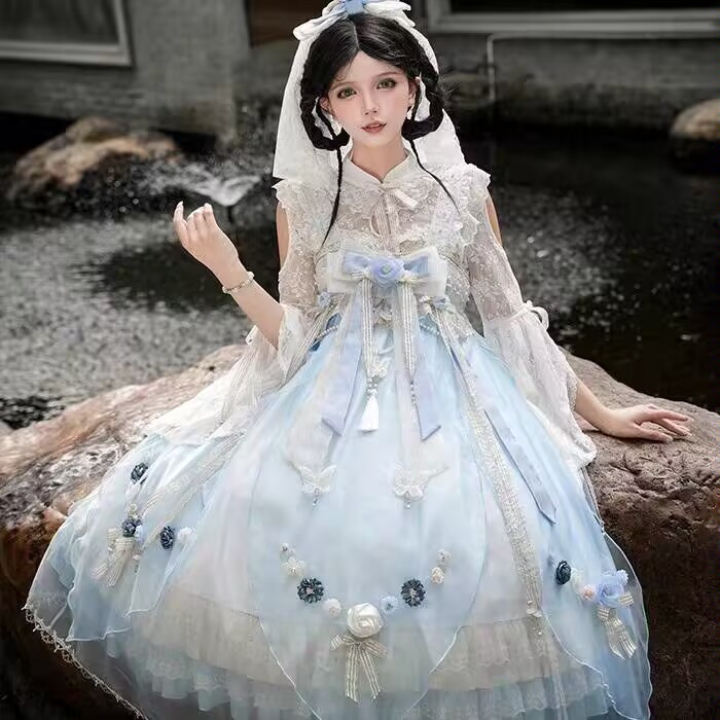 超级喜欢蓝色的小裙子呢，就是这个蝶语真的非常貌美！！！中华风yyds