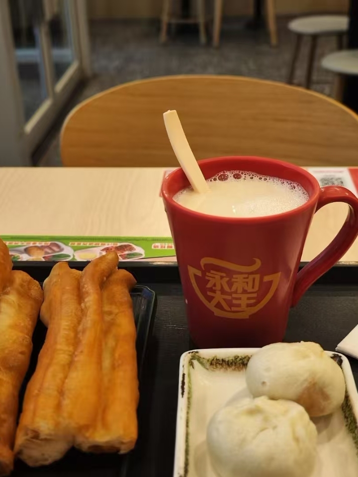 5💰锅贴/煎饺子  http://dpurl.cn/vSbGbnCz  15💰早餐3次卡豆浆油条  {推广链接2  27💰大王早餐全家  http://dpurl.cn/ovhijMUz