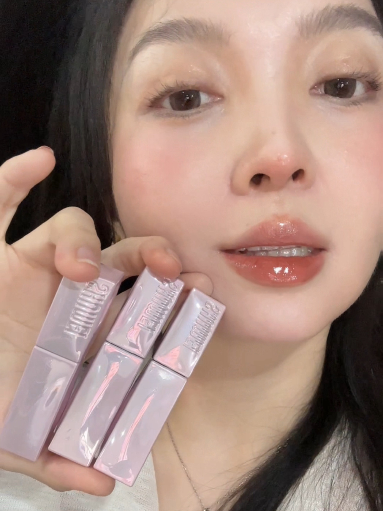 干唇狂喜！唇部补水精华一抹水嘟嘟