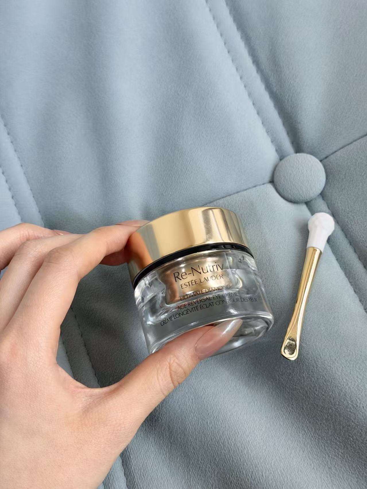 狠心入了人生第一瓶贵妇眼霜，真香！