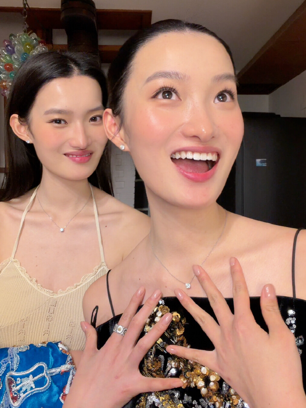 豆包锐评 嘴太毒了姐妹差点又打起来了