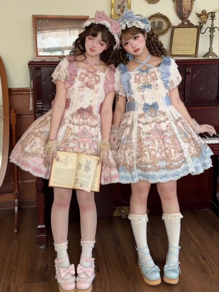 闺蜜，我们就这样萌萌的双子，行不行啊，蓝粉双色都好爱，打算冲啦 #lolita #lo #lo安利
