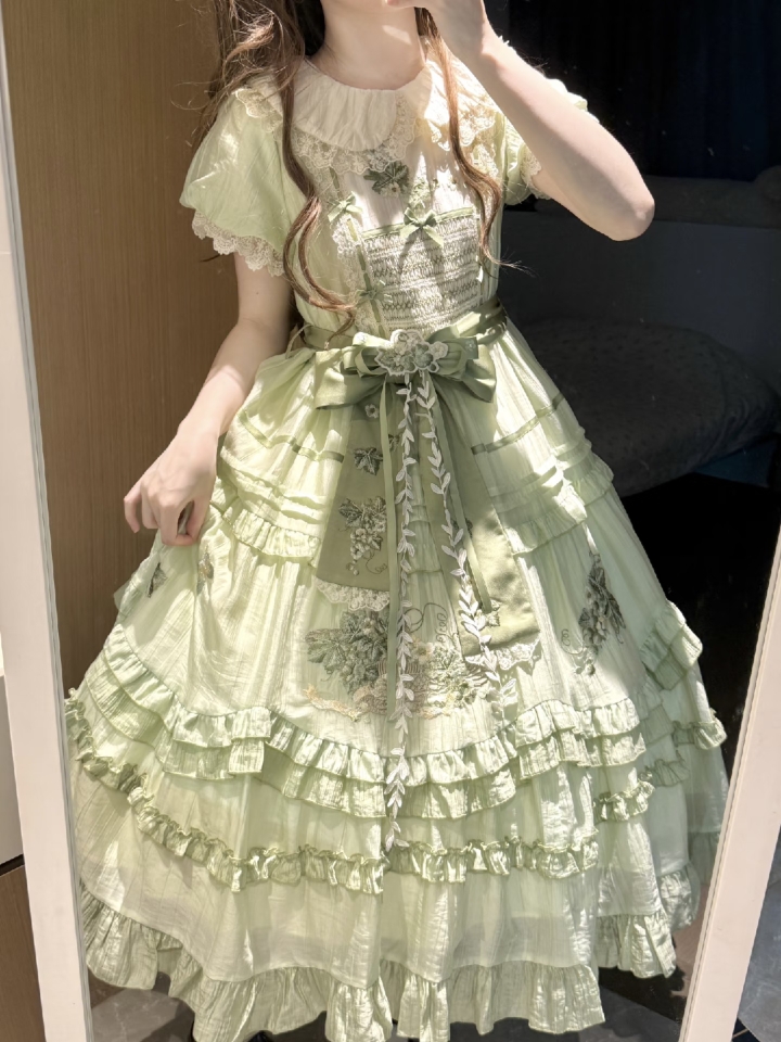 是我一直在蹲的正腰lo裙耶！