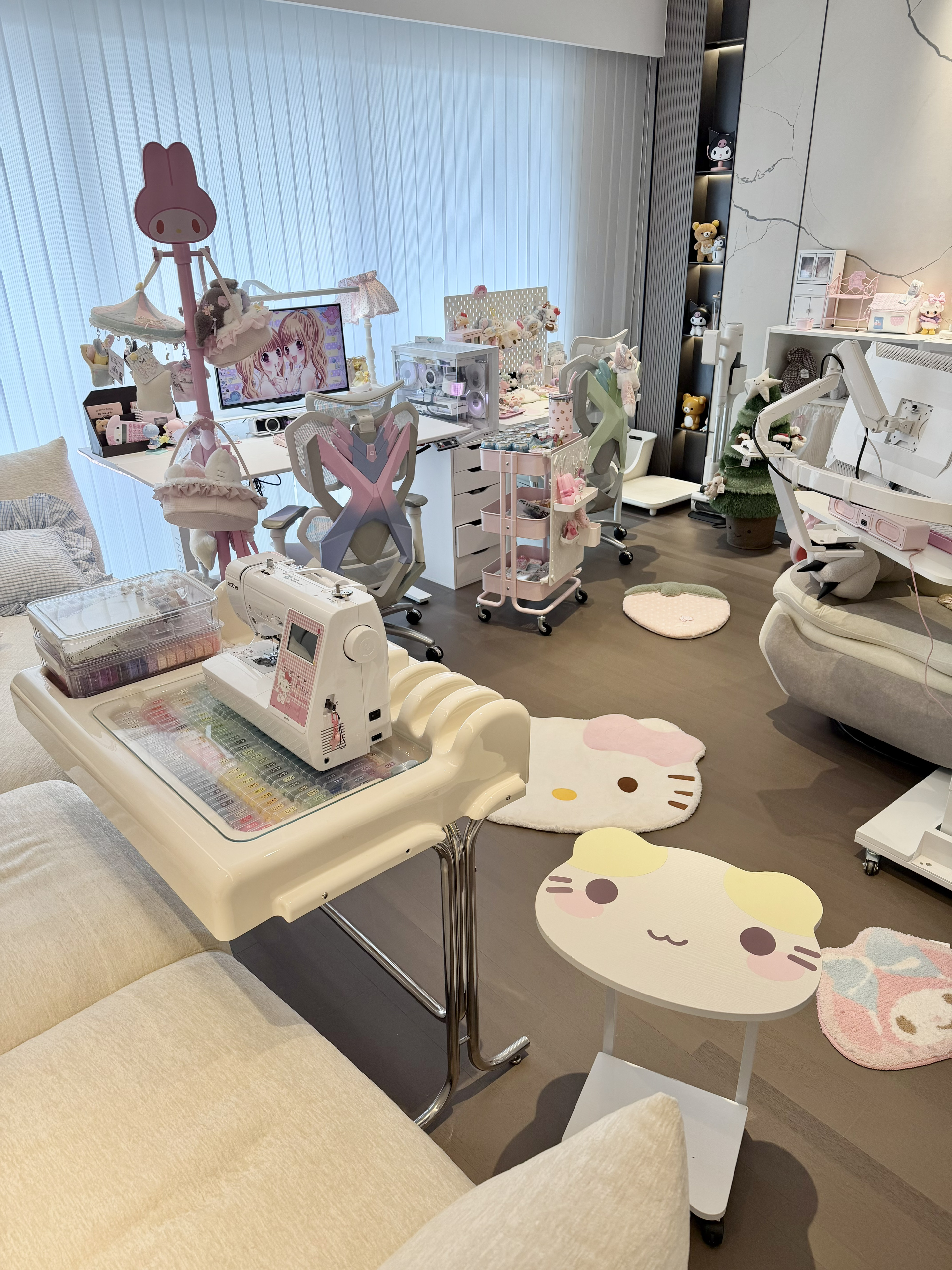 当我意识到客厅才是最完美的电竞房 ～ 于是…