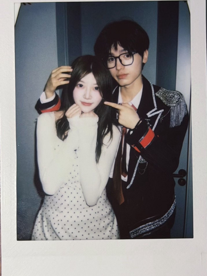 中德眼镜（哎呀老公，睇唔清啊），良恩堂虫草（发现一根假虫草，立赔一万蚊！），蒸汽眼贴（八姑太子炳“…眼睛🧳又干～”诶呀老婆，点解个电视机突然间蒙查查嘅）