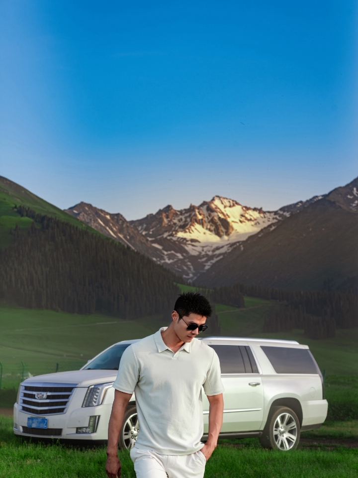 新疆 · 那拉提｜自驾一路开进了雪山草原里