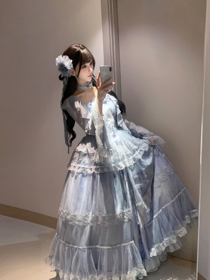 这个薄雾森林穿上也太优雅了吧，一整个优雅大小姐