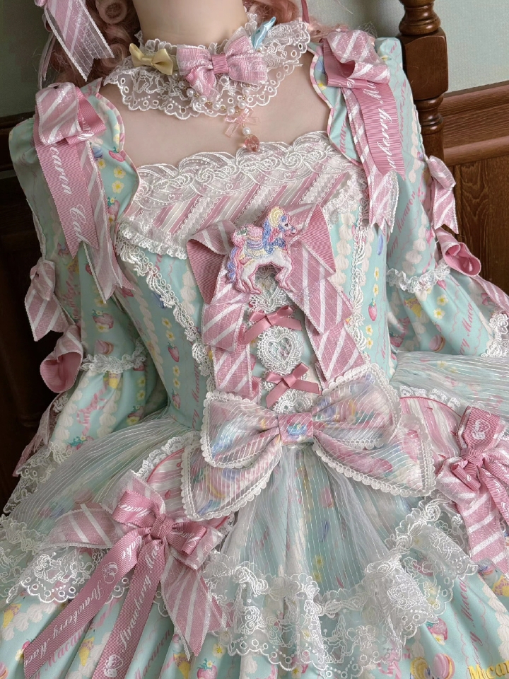 质感这么好的lo裙才配得上我的👛！