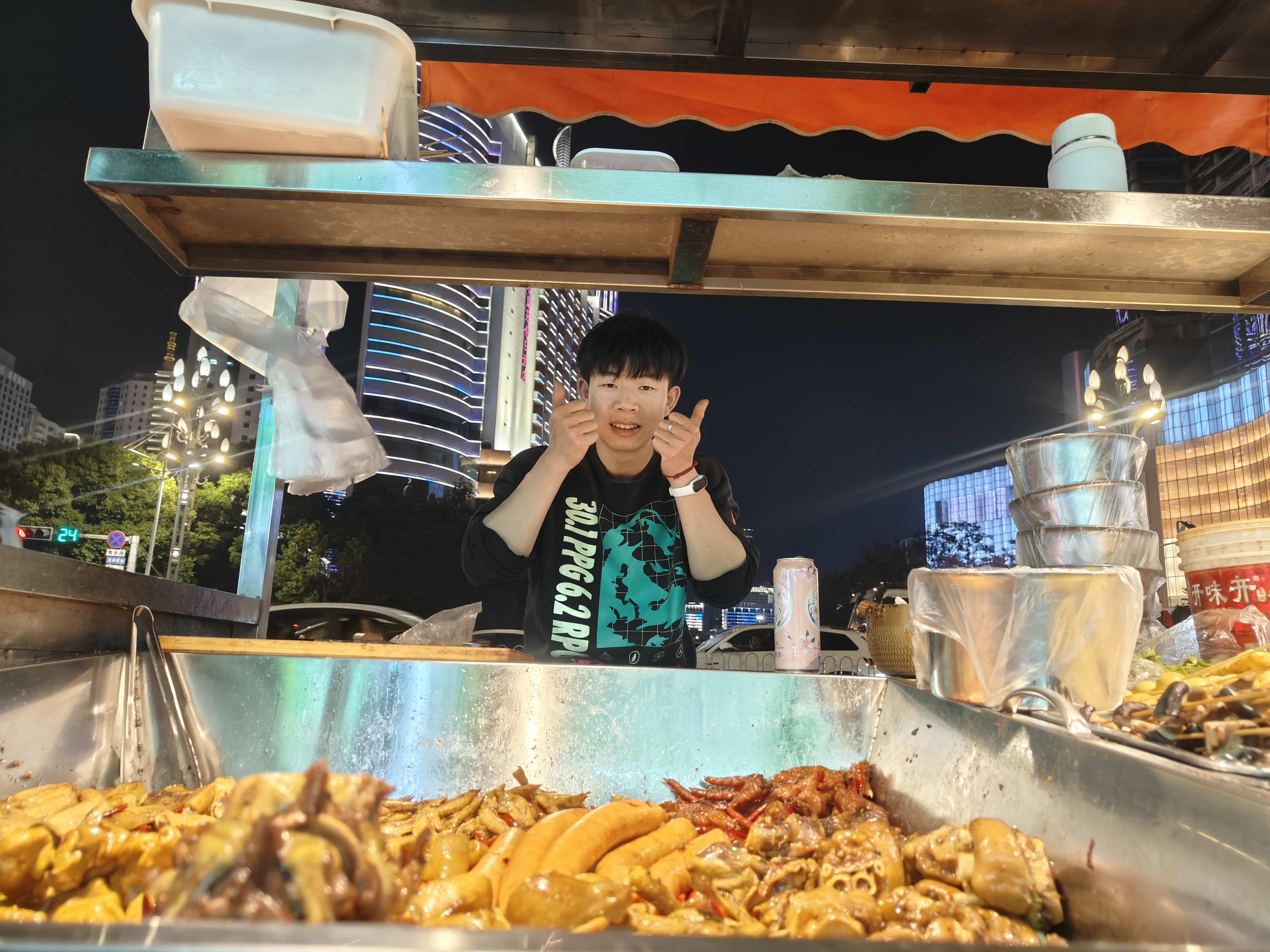 为什么越来越多年轻人开始放下面子摆摊