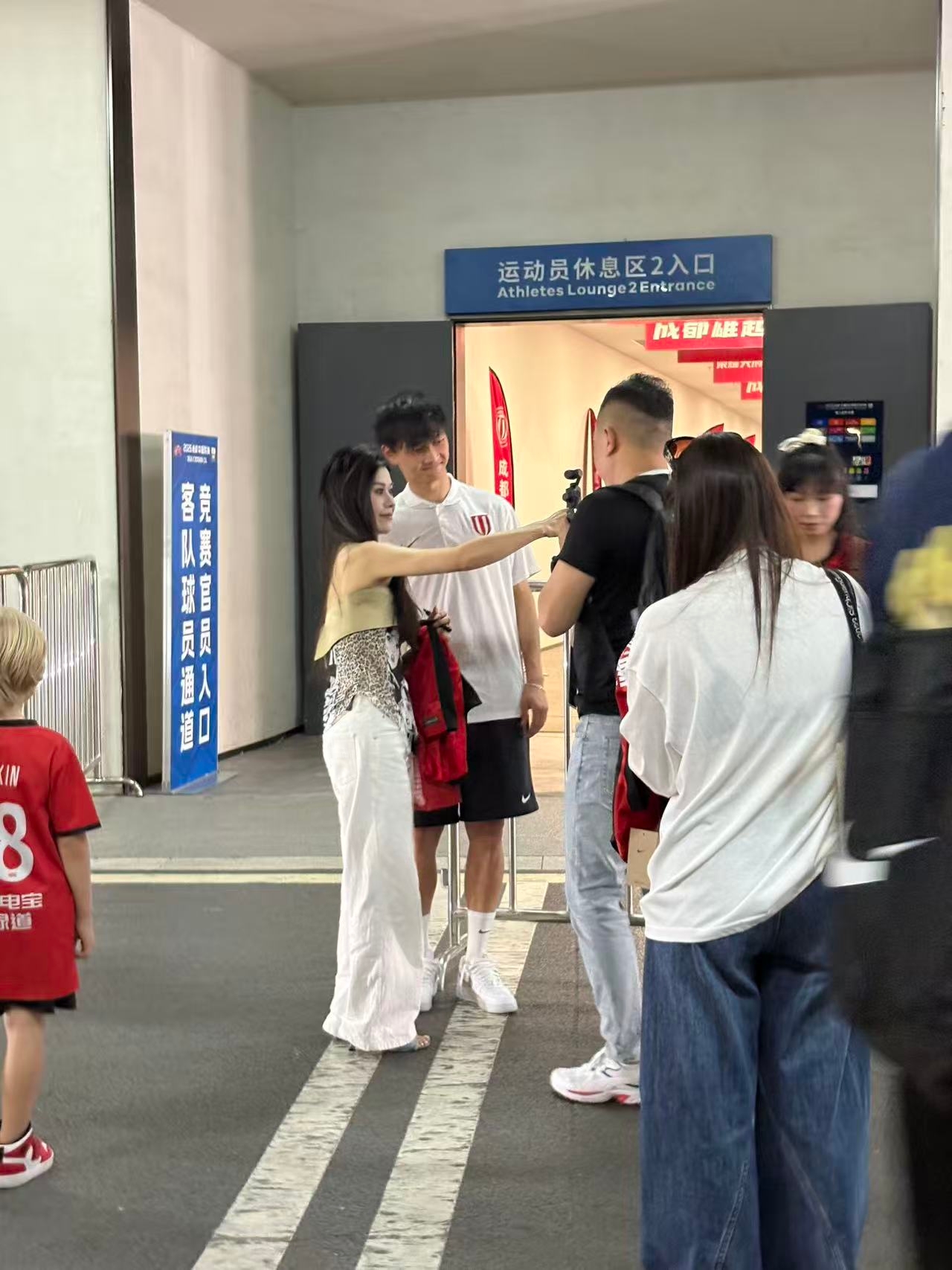 到底是谁说人生没有观众啊
