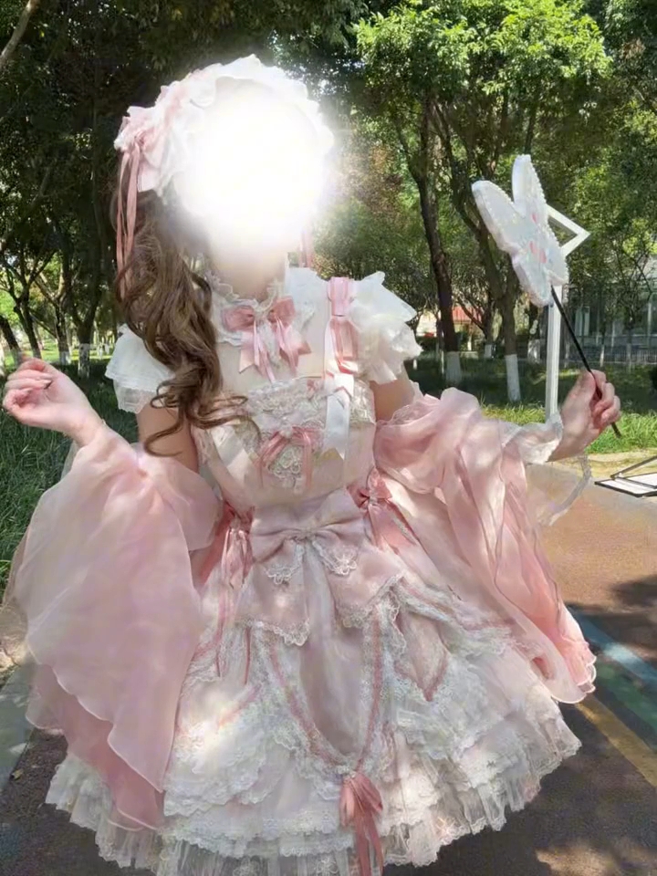 这个桃愿穿上也太美了吧，一下就戳中了我的心巴呀