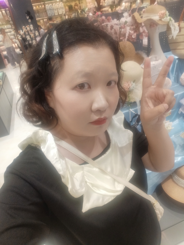 喜欢闪闪✨✨✨的东西❤️