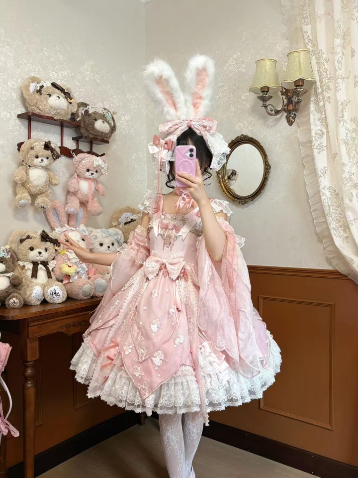 这个桃愿穿上真的太美啦，怎么搭配都好看的诶
