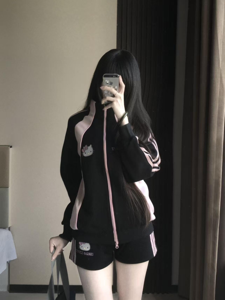 不是kitty体操服也太萌了吧，真的拒绝不了一点啊