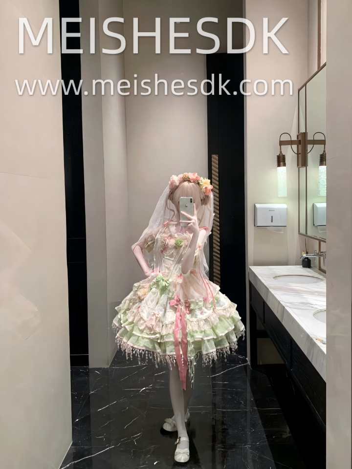 超级花仙子的一条，这条也要马上截团啦，已经打算冲大全套啦 #lolita对镜拍 #lo#lo安利