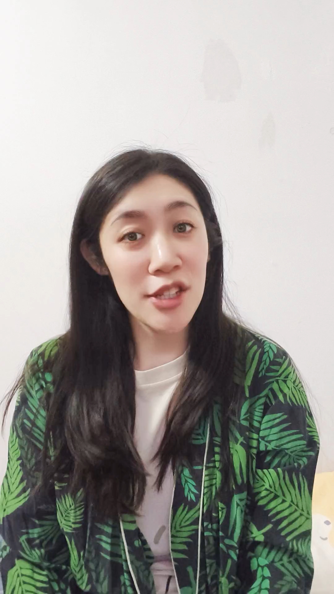 对于比亚迪来说，不拉踩同行是底线 大家的水平和格局每一次都显露无疑，无休止的搞「失败者联盟」只会让更多人认识到比亚迪的强大。 比亚迪这样的企业值得大家的一份尊重、一份信任