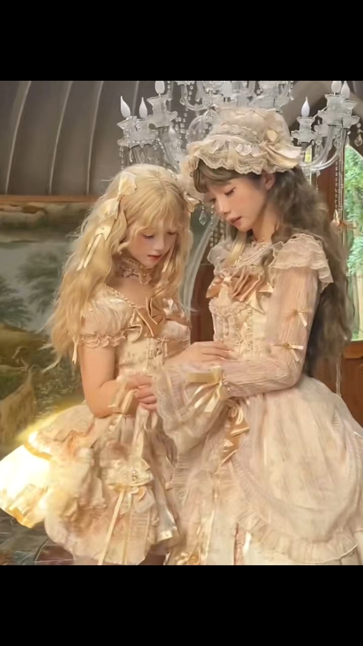 Alice girl家的这条小裙子不管是长款还是短款都很美耶
