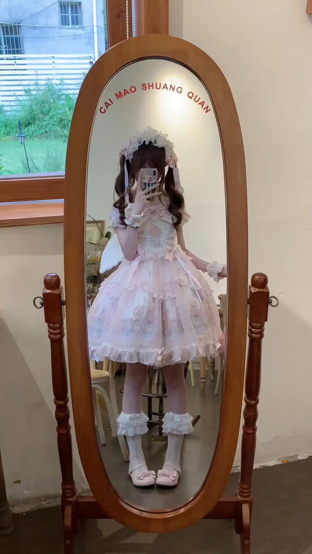 这么甜的小裙子谁能拒绝呀，樱草晚安诗家的莓有烦恼，甜系我啦