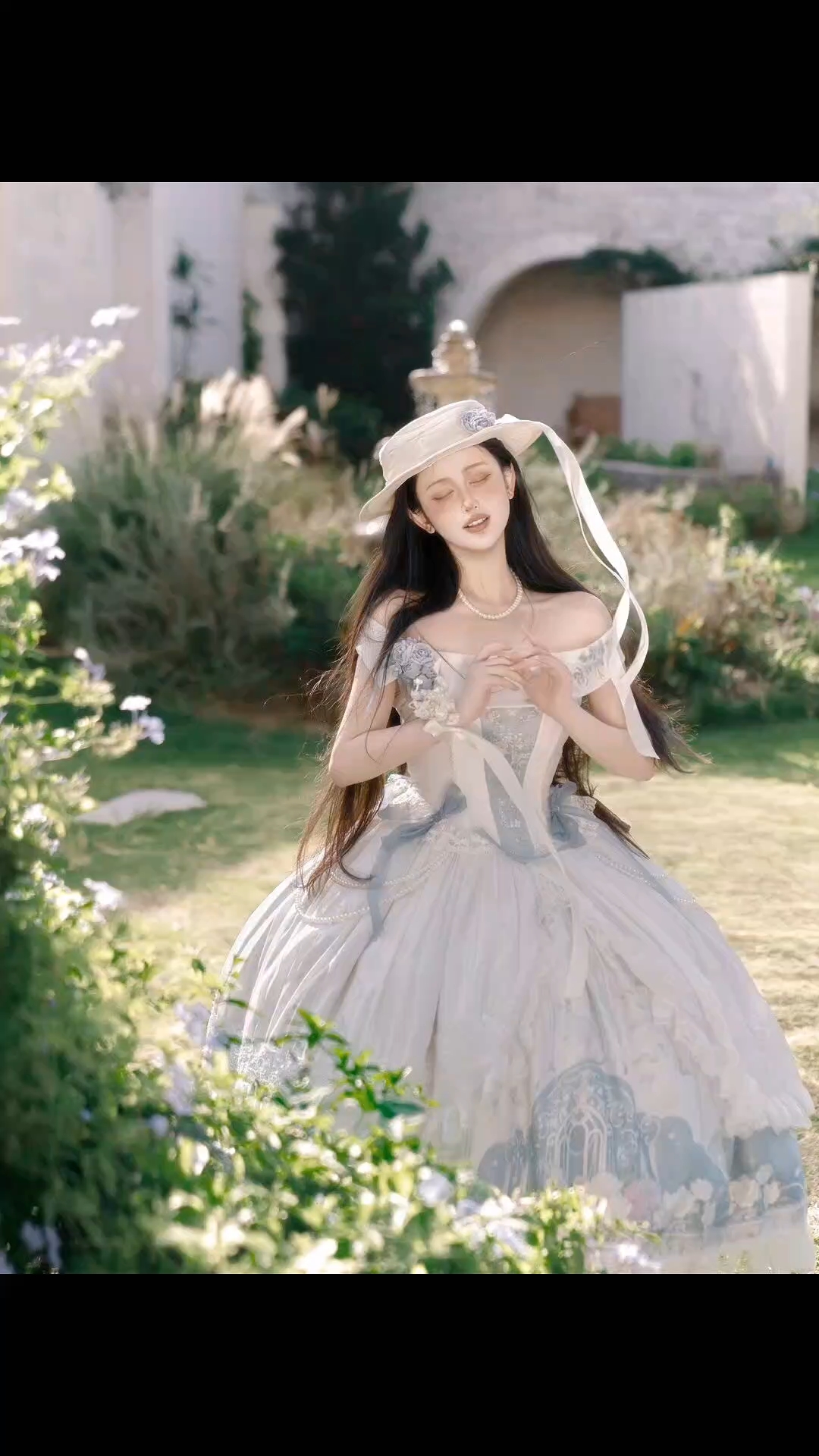 这就是大小姐穿的小裙子吧,谁懂仲夏遗梦这个设计,一字肩好优雅#吃我一波lolita安利 #lolita穿搭 #lo娘日常 #Luuvica露薇卡