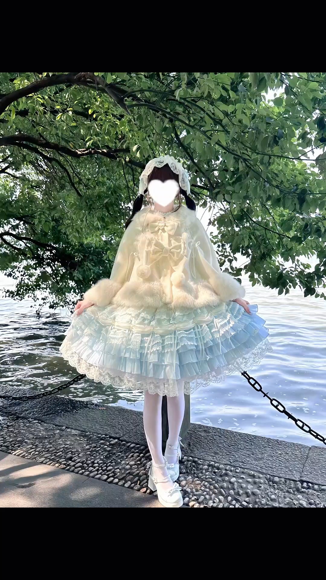 这件斗篷真的蛮销售的嘞，搭配緣结也是如此貌美啊，冲啦冲啦 #lolita搭配#lo安利#lolita