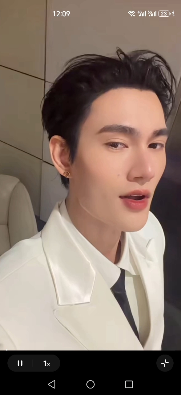 一生心寒的中国人，没读书心寒，不打算考公务员心寒，不结婚心寒，不生小孩心寒，不生二胎心寒