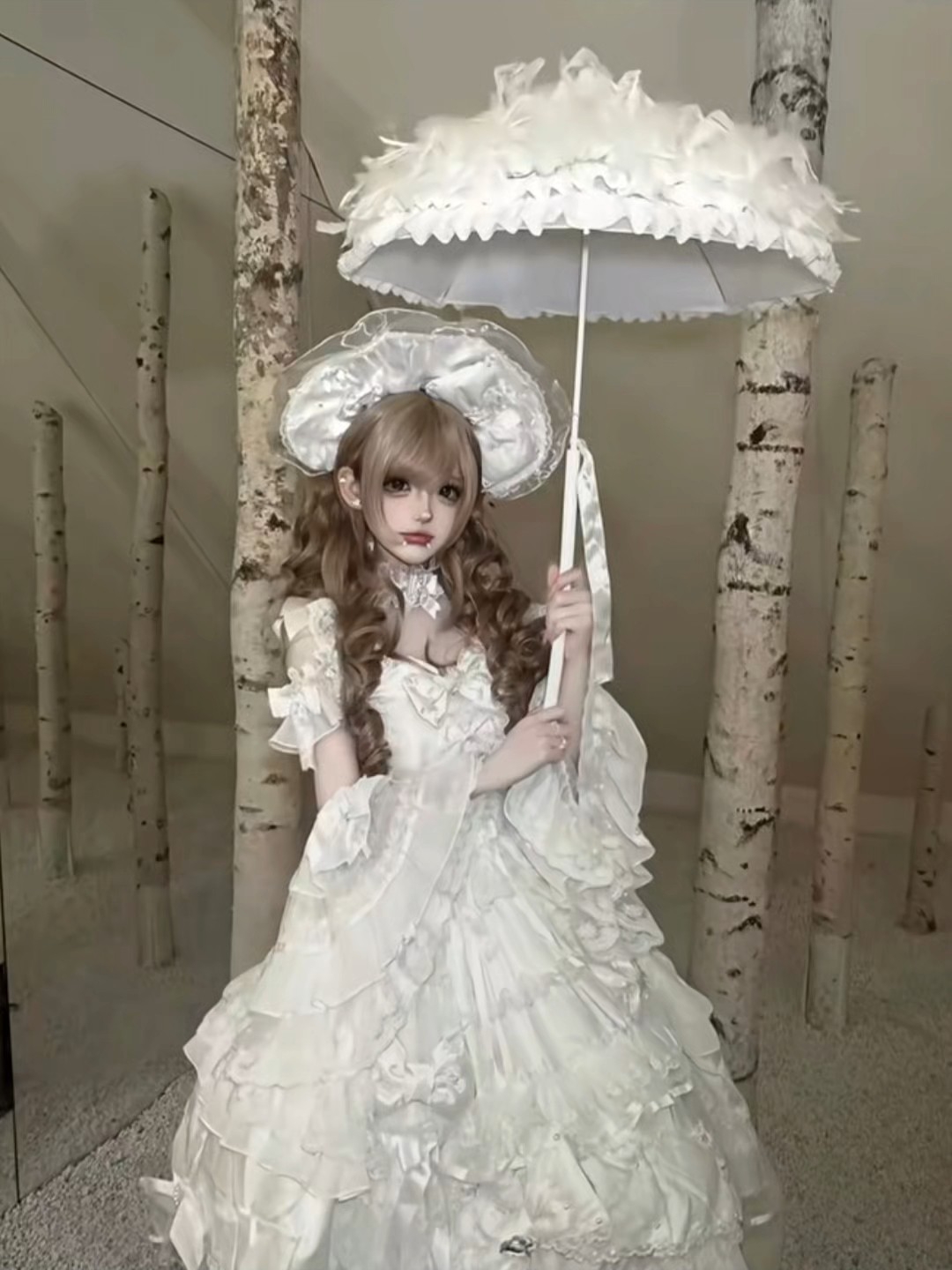 居然能有如此美萌的裙子，白色其实真的很华丽了，而且特别有天使感，谁懂啊