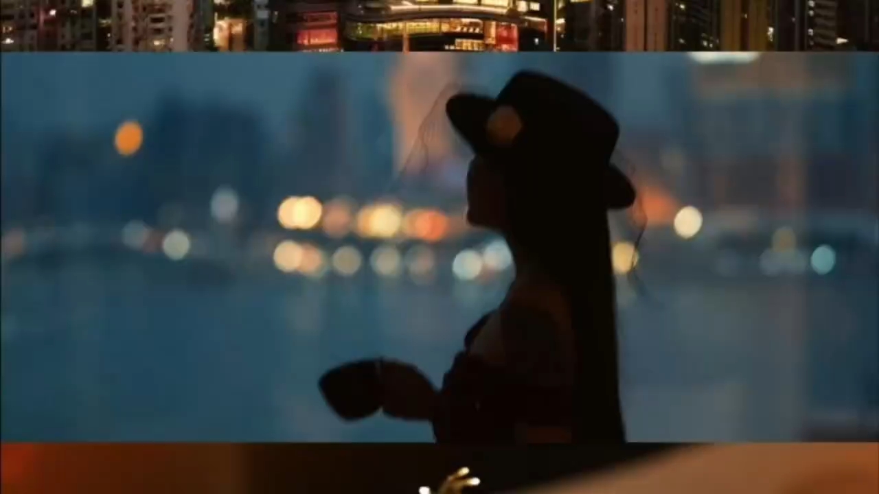 澳门新濠锋，点亮璀璨圣诞与新年。在云端看唯美海景，于冬夜敬岁末浪漫，一站式奢享尽在此间。 #新濠锋 #奥罗拉 #38酒廊 #澳门圣诞 #澄spa