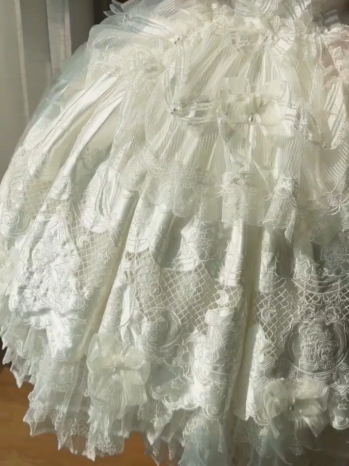 来自花嫁款Lolita的震撼感，真的一定要尝试一次花嫁，简直不要太惊艳！