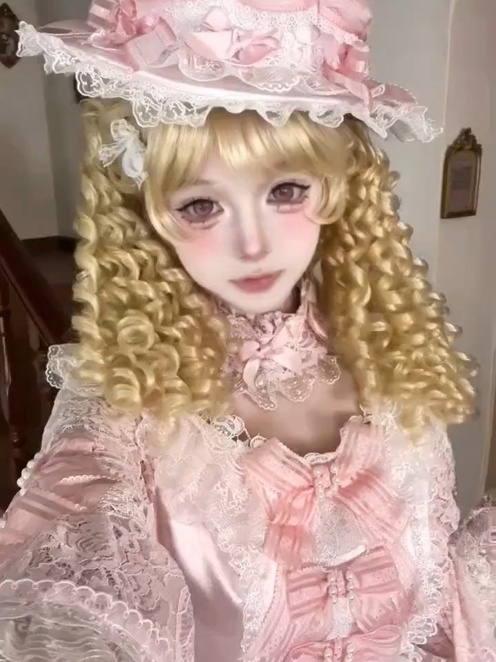 没人能拒绝的了这么精致华丽的粉色花嫁