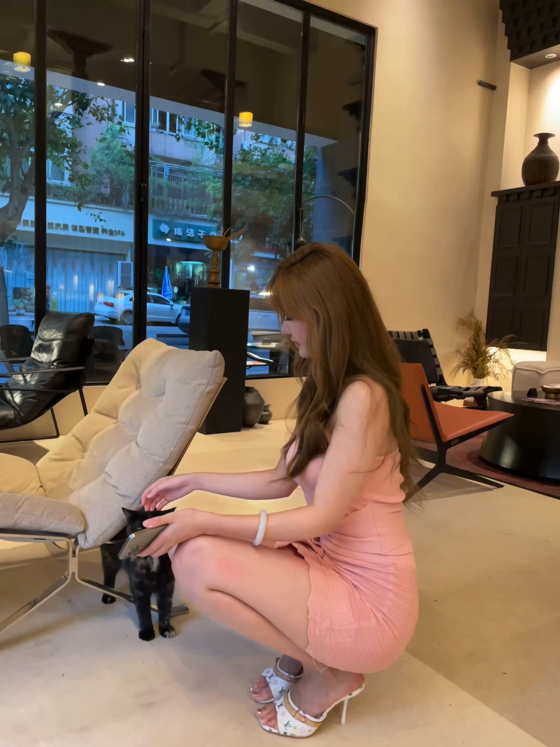 粉色系穿搭连衣裙