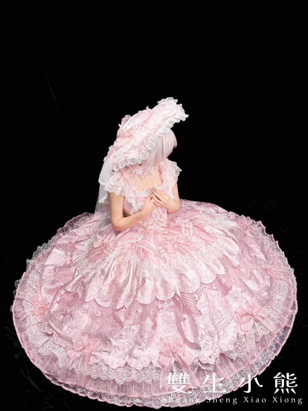 我嘞个豆，这大裙摆也太美太优雅了吧，狠狠心动~#吃我一波Lolita安利 #Lolita #Lolita装扮