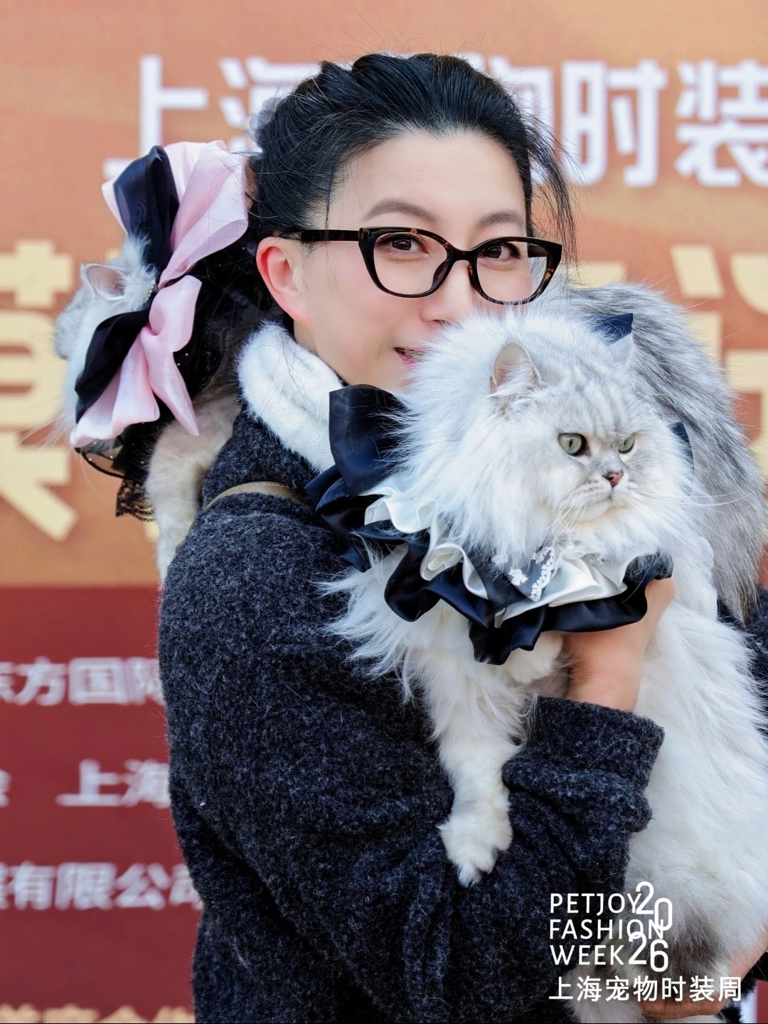 父女俩参加宠物时装周海选，霸屏官媒报道🌈