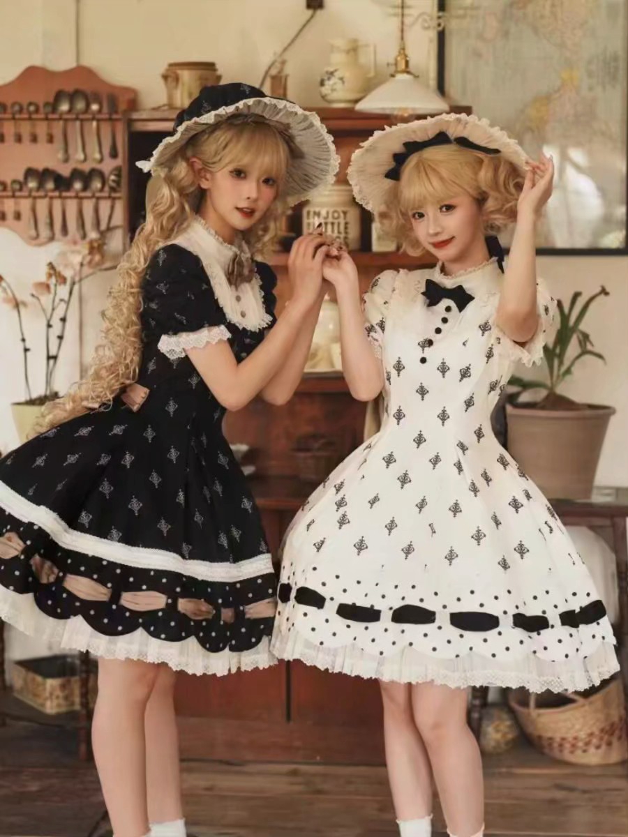 好适合和姐妹一起双子的一条，两个颜色都特别有质感，而且这个正腰设计看起来就很显瘦