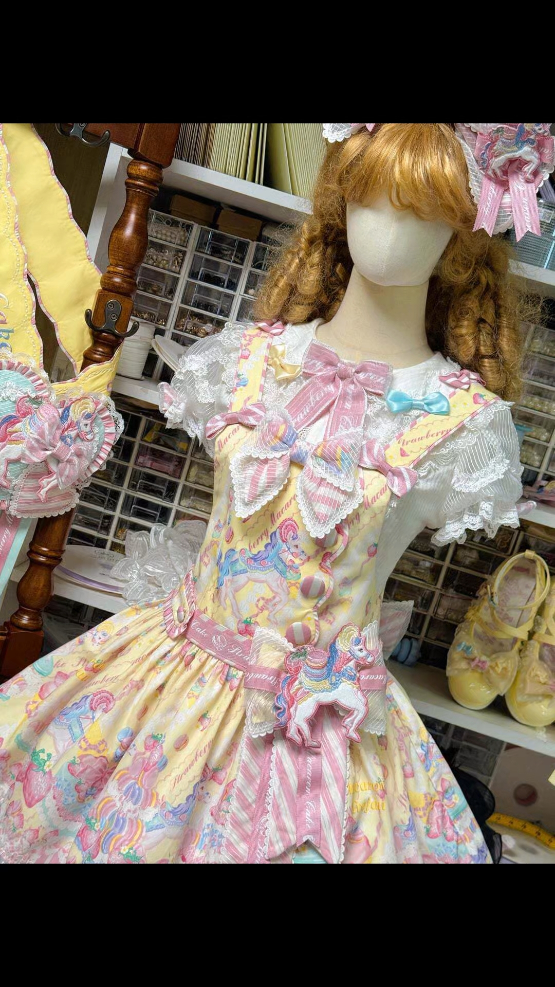 哇塞，这条裙子真的好甜啊，糖果的配色真的超级可爱